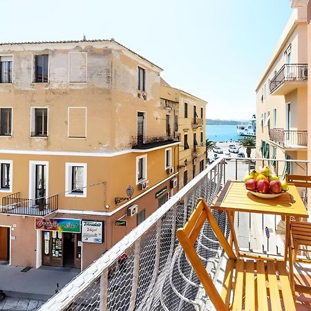 Splendido Appartamento In Pieno Centro Dell'Isola La Maddalena  Extérieur photo